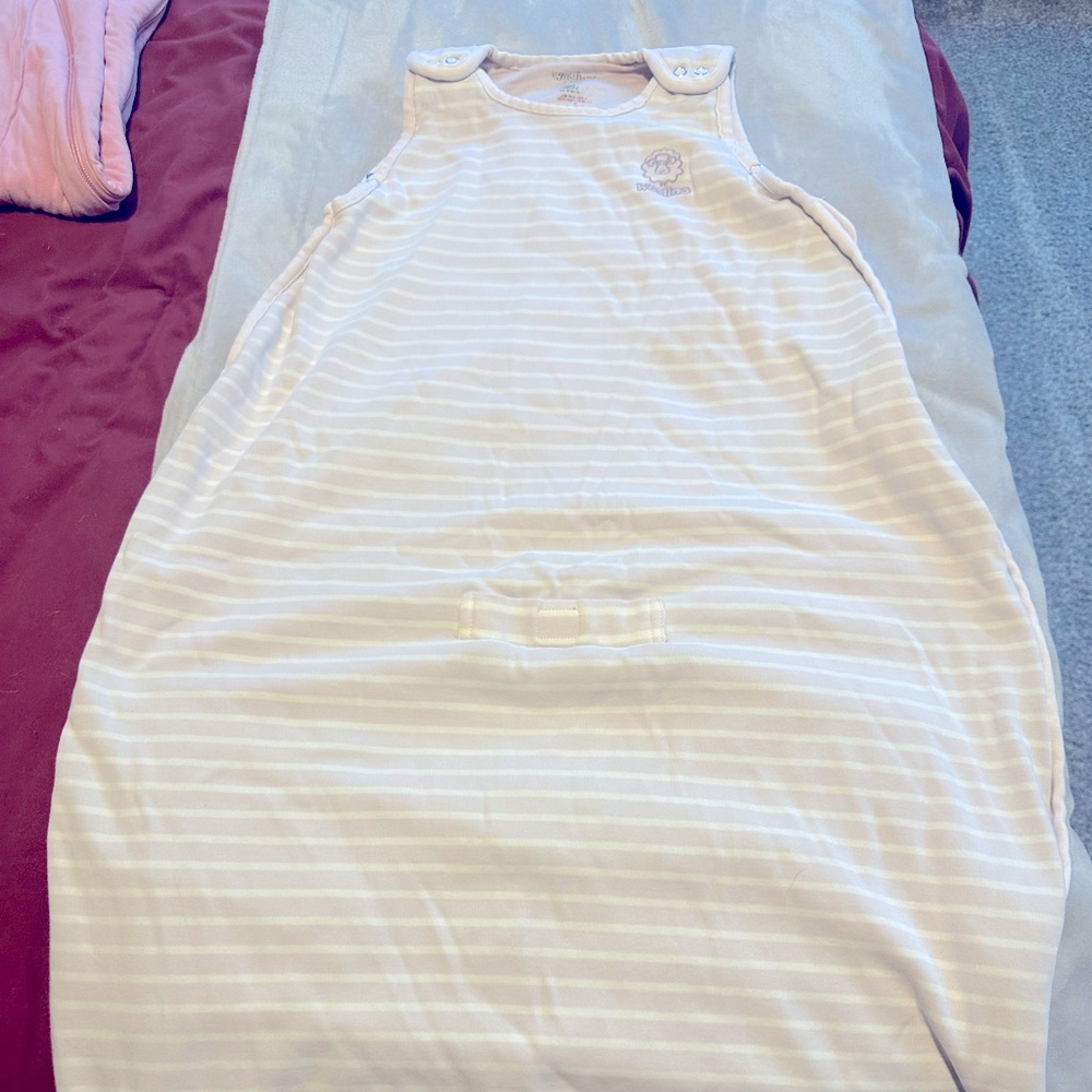Woolino sleep sack! Lasted us from 2 months until almost 3!